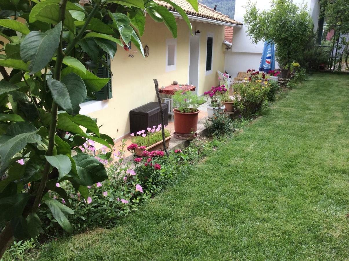 Christos House Villa Karia  ภายนอก รูปภาพ